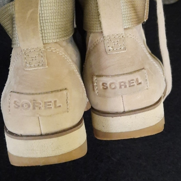 Womens Sorel boots - Picture 4 of 9